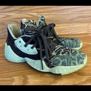 Adidas Harden Vol 4 Athletic Basketball Shoe Men’s Size 7 EF1000 Glow Green